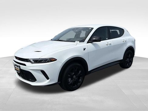 Used 2024 Dodge Hornet R/T w/ R/T Blacktop Package AWD/4WD image 7