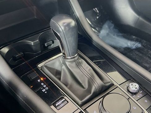 Used 2024 MAZDA MAZDA3 s image 18