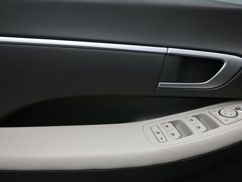 Used 2024 Hyundai Sonata SEL FWD image 18