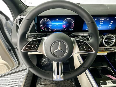 New 2026 Mercedes-Benz GLA 250 image 11
