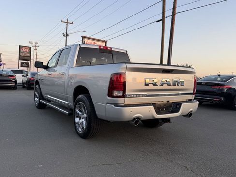 Used 2017 RAM 1500 Limited RWD image 4