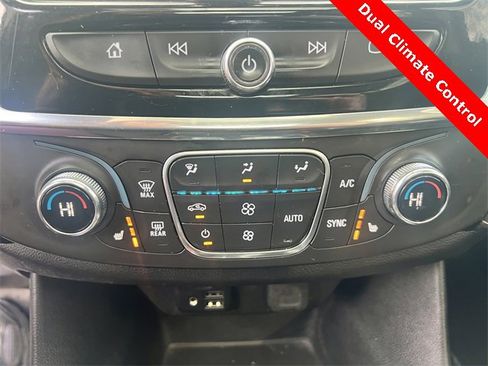 Used 2020 Chevrolet Traverse RS image 31