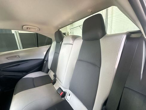 Used 2025 Toyota Corolla LE FWD image 22