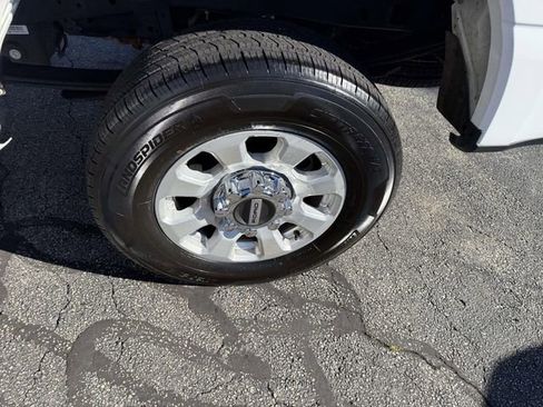 Used 2024 Ford F250 XLT w/ Snow Plow Prep Package image 15