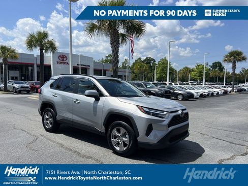 Used 2024 Toyota RAV4 XLE FWD image 1