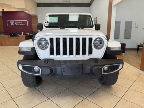 Used 2018 Jeep Wrangler Unlimited Sahara image 1