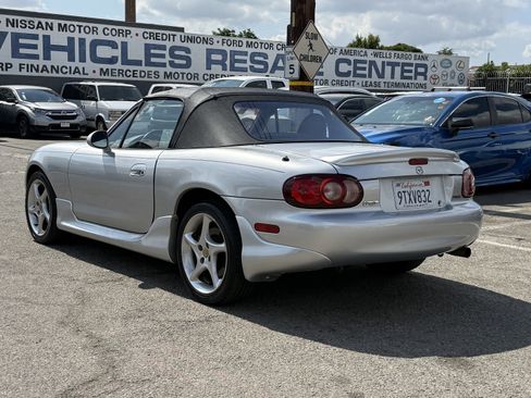 Used 2003 MAZDA MX-5 Miata LS image 9