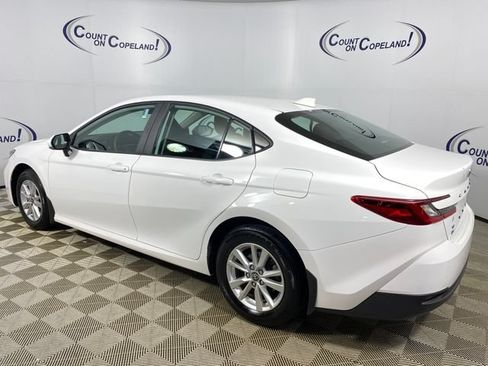 Certified 2025 Toyota Camry LE AWD/4WD image 4