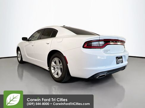 Used 2020 Dodge Charger SXT RWD image 11
