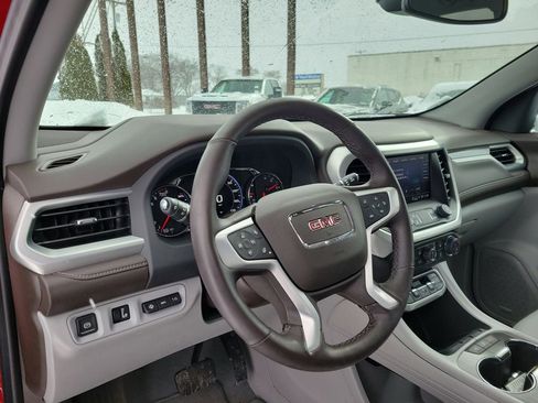 Used 2023 GMC Acadia SLT w/ Technology Package image 20