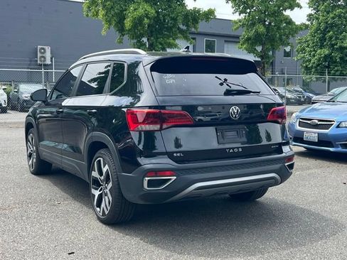 Used 2022 Volkswagen Taos SEL w/ Panoramic Sunroof Package AWD/4WD image 11
