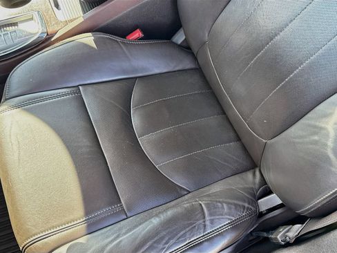 Used 2014 Buick Enclave Leather FWD image 23