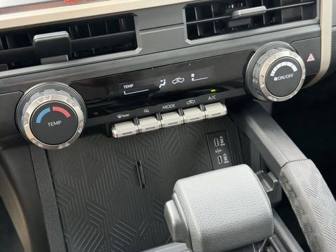 Used 2025 Toyota Tacoma SR5 image 20