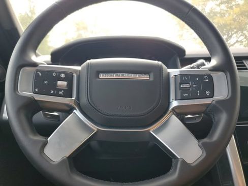 Used 2024 Land Rover Discovery Dynamic SE AWD/4WD image 25
