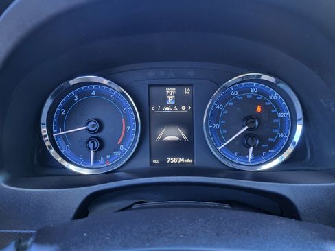 Used 2018 Toyota Corolla SE w/ Carpet Mat Package (TMS) image 17