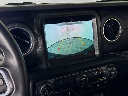 Used 2022 Jeep Wrangler Unlimited Sahara w/ Safety Group AWD/4WD image 14