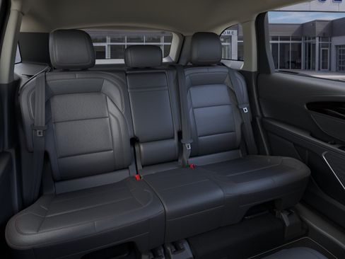 New 2026 Lincoln Nautilus Premier AWD/4WD image 11