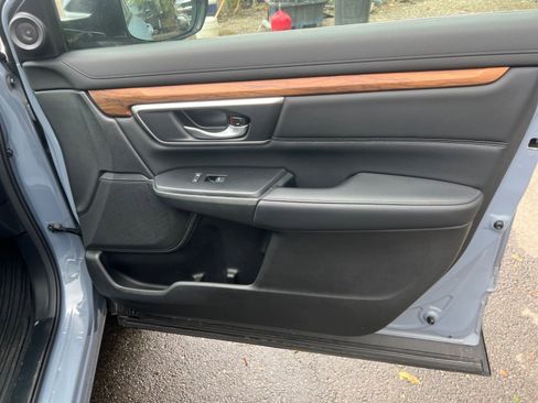 Used 2022 Honda CR-V Touring image 17