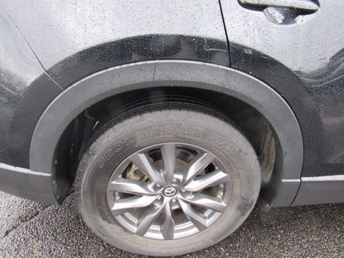 Used 2023 MAZDA CX-9 Touring image 9