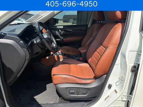 Used 2018 Nissan Rogue SL w/ Premium Package FWD image 10