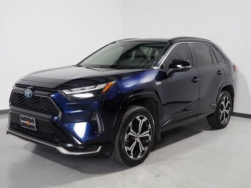 Used 2022 Toyota RAV4 Prime XSE image 10