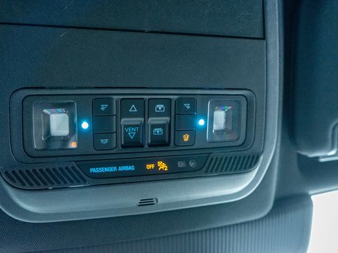 Used 2025 Ford Explorer ST-Line w/ Premium Package image 24