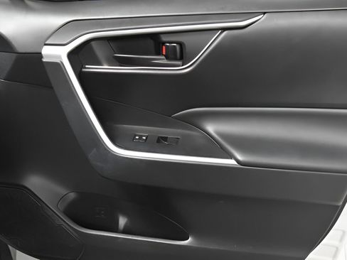 Used 2023 Toyota RAV4 LE image 14