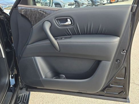 Used 2024 Nissan Armada Platinum w/ Captain's Chairs Package image 9