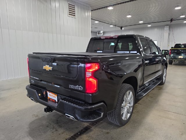 Used 2024 Chevrolet Silverado 1500 High Country w/ High Country Premium Package AWD/4WD image 8
