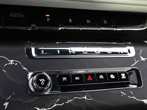 New 2026 Lincoln Aviator Black Label w/ Jet Appearance Package AWD/4WD image 32