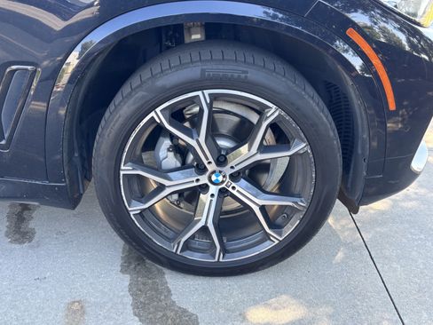 Used 2020 BMW X5 xDrive40i w/ M Sport Package AWD/4WD image 13