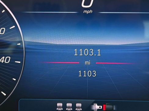 Used 2025 Mercedes-Benz C 300 Sedan image 28