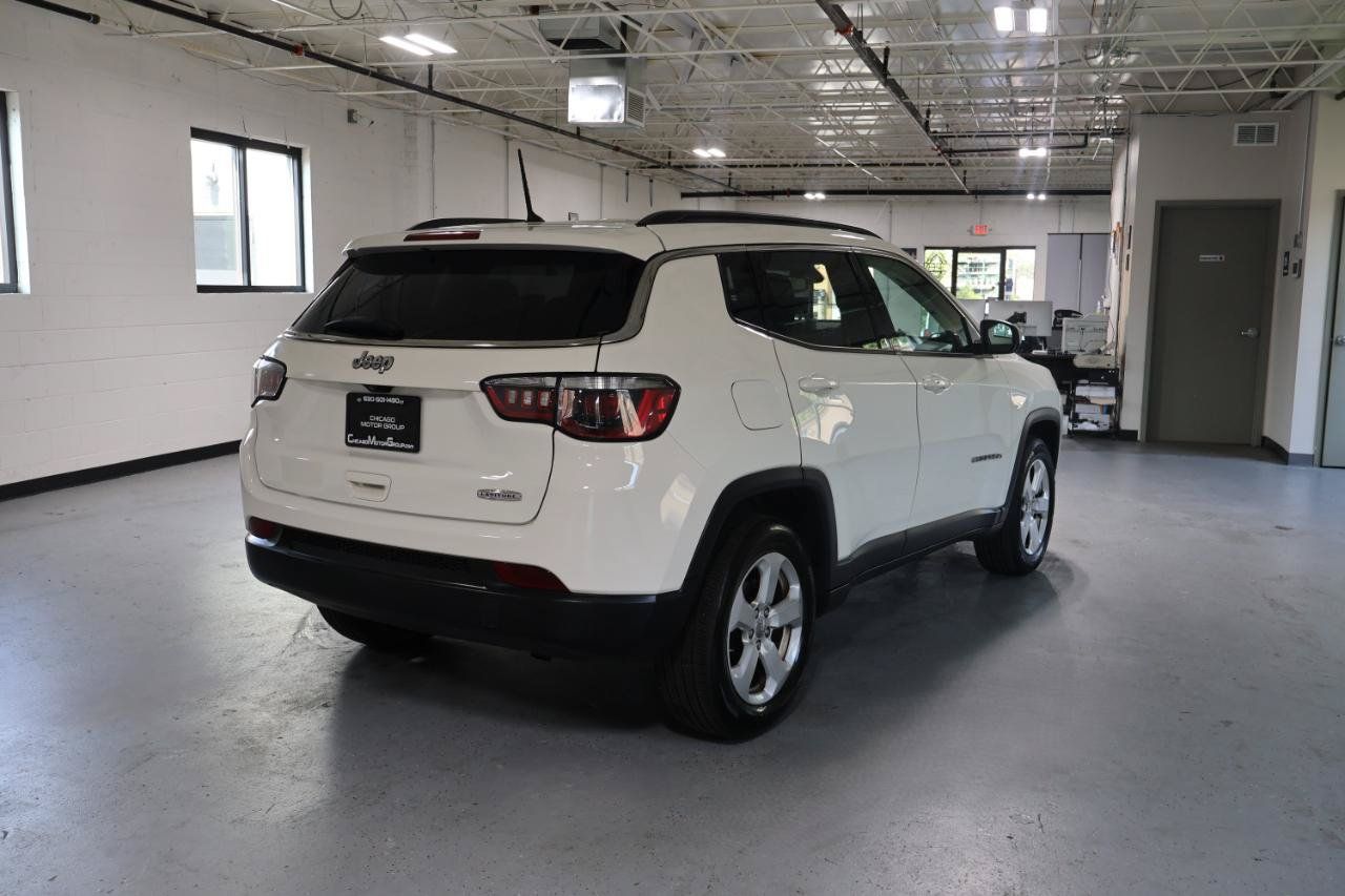 Used 2018 Jeep Compass Latitude FWD image 10
