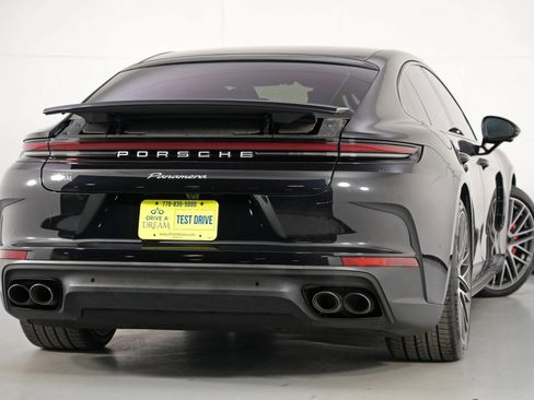 Used 2024 Porsche Panamera w/ Premium Package image 5
