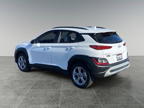 Used 2023 Hyundai Kona SEL AWD/4WD image 3