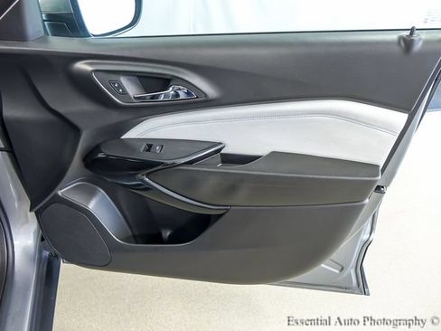 Used 2025 Chevrolet Trax LT FWD image 22