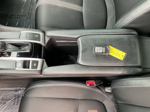 Used 2020 Honda Civic Sport image 25