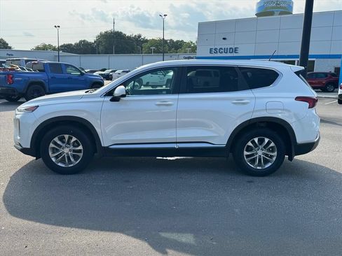 Used 2019 Hyundai Santa Fe SE FWD image 6