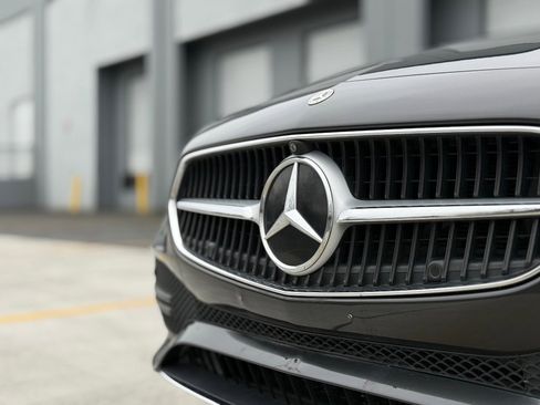 Used 2023 Mercedes-Benz C 300 Sedan w/ Exclusive Trim Package image 10