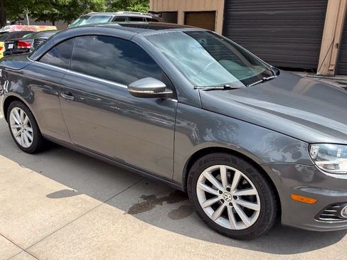 Used 2012 Volkswagen Eos Komfort FWD image 60