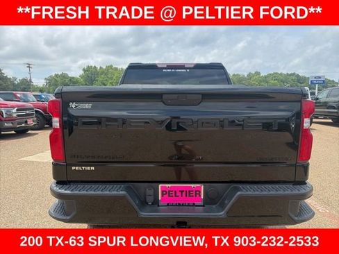 Used 2022 Chevrolet Silverado 1500 Custom Trail Boss w/ Safety Confidence Package AWD/4WD image 4