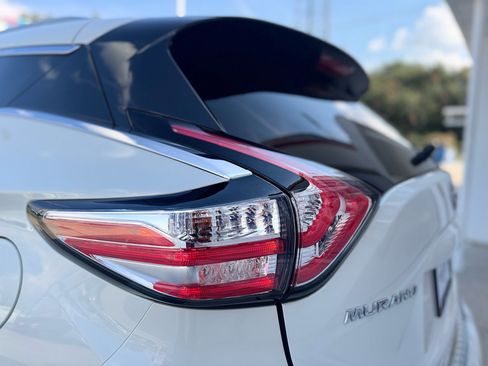 Used 2017 Nissan Murano SL image 17