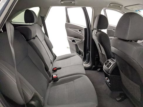Used 2020 Kia Sorento FWD V6 image 20