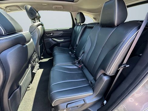 Used 2023 Acura MDX SH-AWD w/ Advance Package image 12