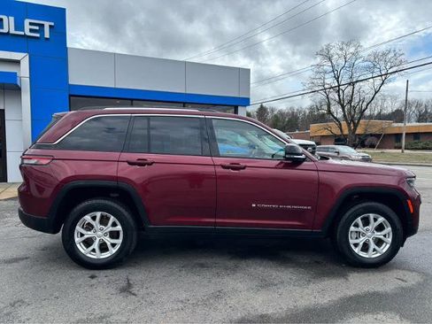 Used 2023 Jeep Grand Cherokee Limited image 13