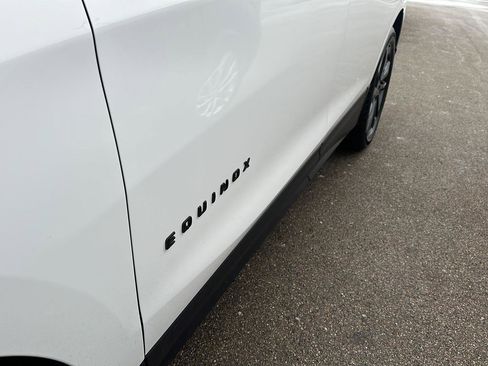 Certified 2022 Chevrolet Equinox RS image 3