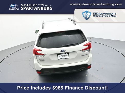 Used 2022 Subaru Forester Limited image 24