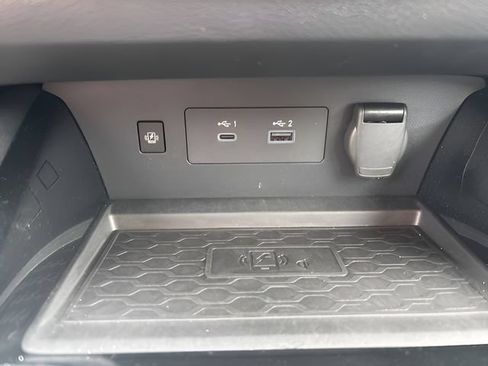 Used 2024 Nissan Altima 2.5 SL AWD/4WD image 25