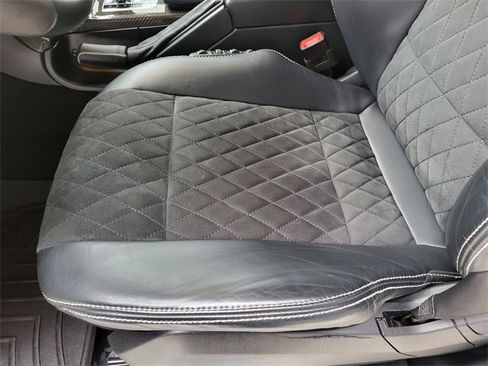 Used 2017 Mercedes-Benz G 550 Squared image 19