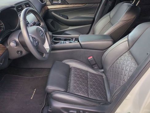Used 2018 Nissan Maxima Platinum image 13